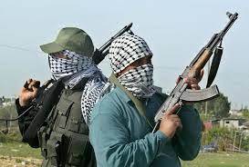 Read more about the article Gunmen invade an estate in Abuja and abduct a pastor, his wife, three kids, and ten other residents.