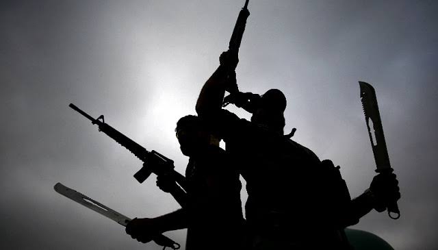 You are currently viewing Suspected Lakurawa Gunmen Attack Kebbi Highway Project, Kill Three